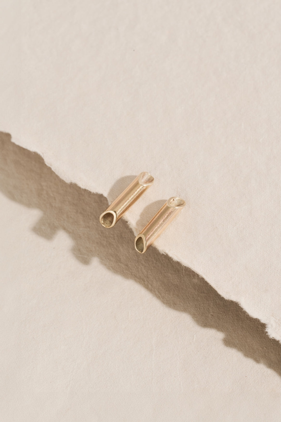 liz-lloyd-jewellery-gold-9ct-earrings-studs-tubes